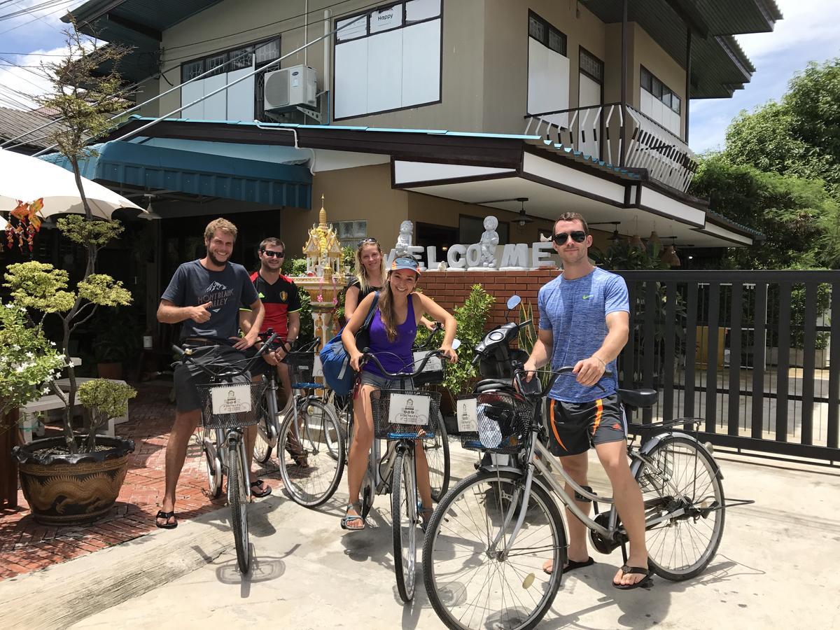 Banchan Hostel Ayutthaya Bagian luar foto