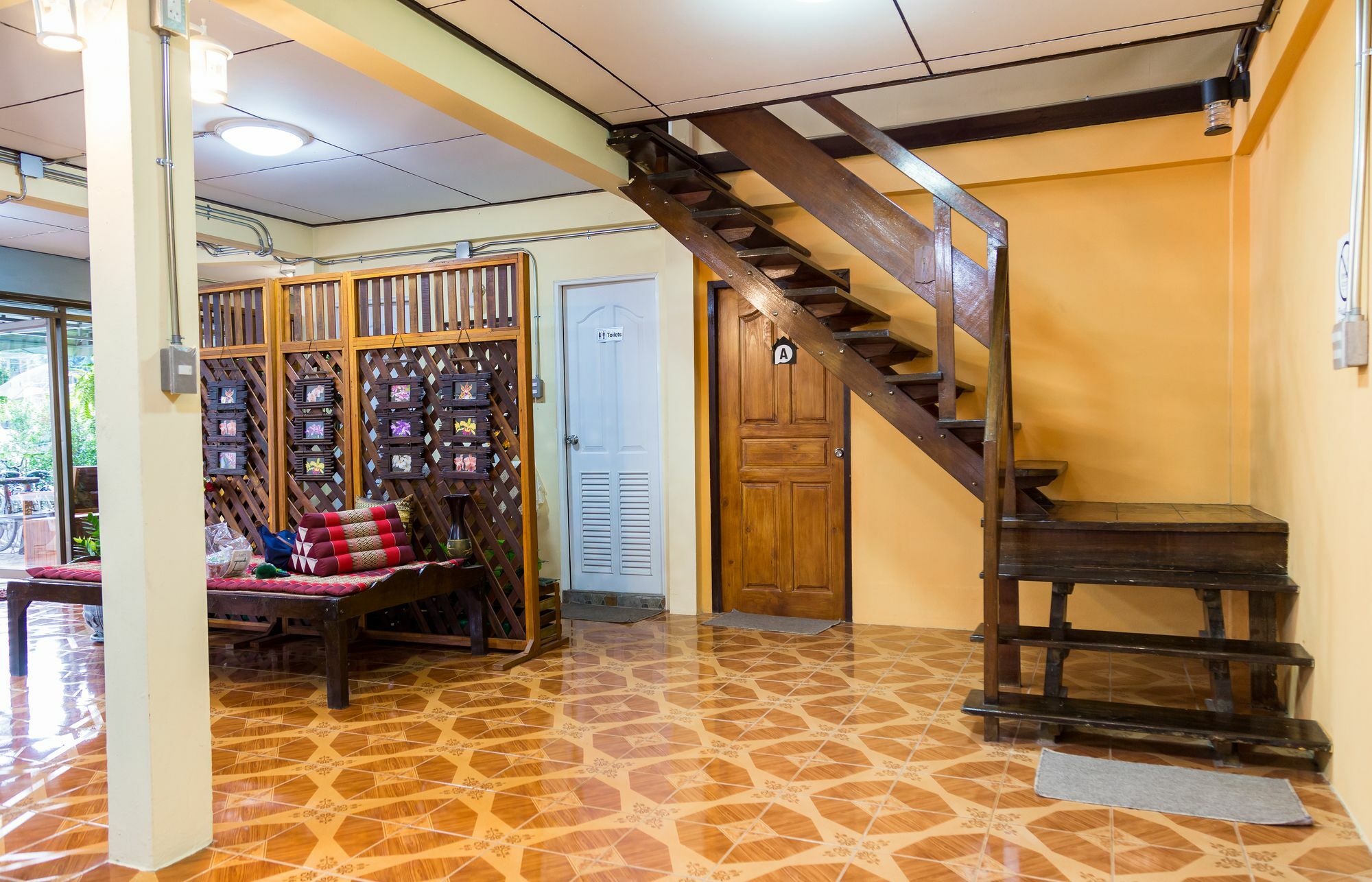 Banchan Hostel Ayutthaya Bagian luar foto